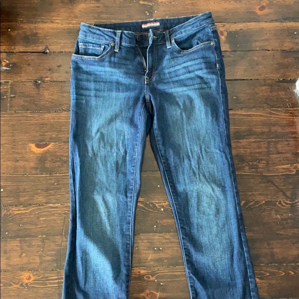 Tommy Hilfiger size 6 straight leg denim
